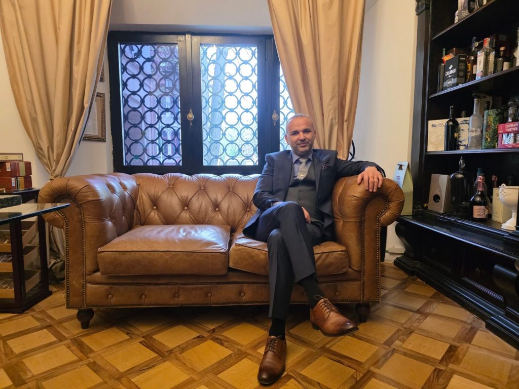Eduard Petrescu, expert în marketing outdoor, prezintă strategia Ekogroup prin care companiile B2B își transformă locația într-un punct de atracție urbană